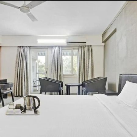 מלון Alappuzha Aec Residency מראה חיצוני תמונה